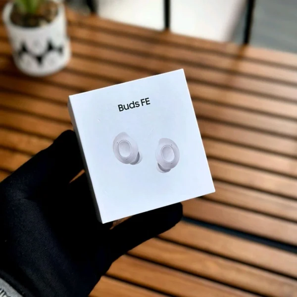 Samsang Buds Fe 2024 Wireless Charging Supporting Top Quality Collection, Bluetooth v5.0 Dual Connectivity - Image 3